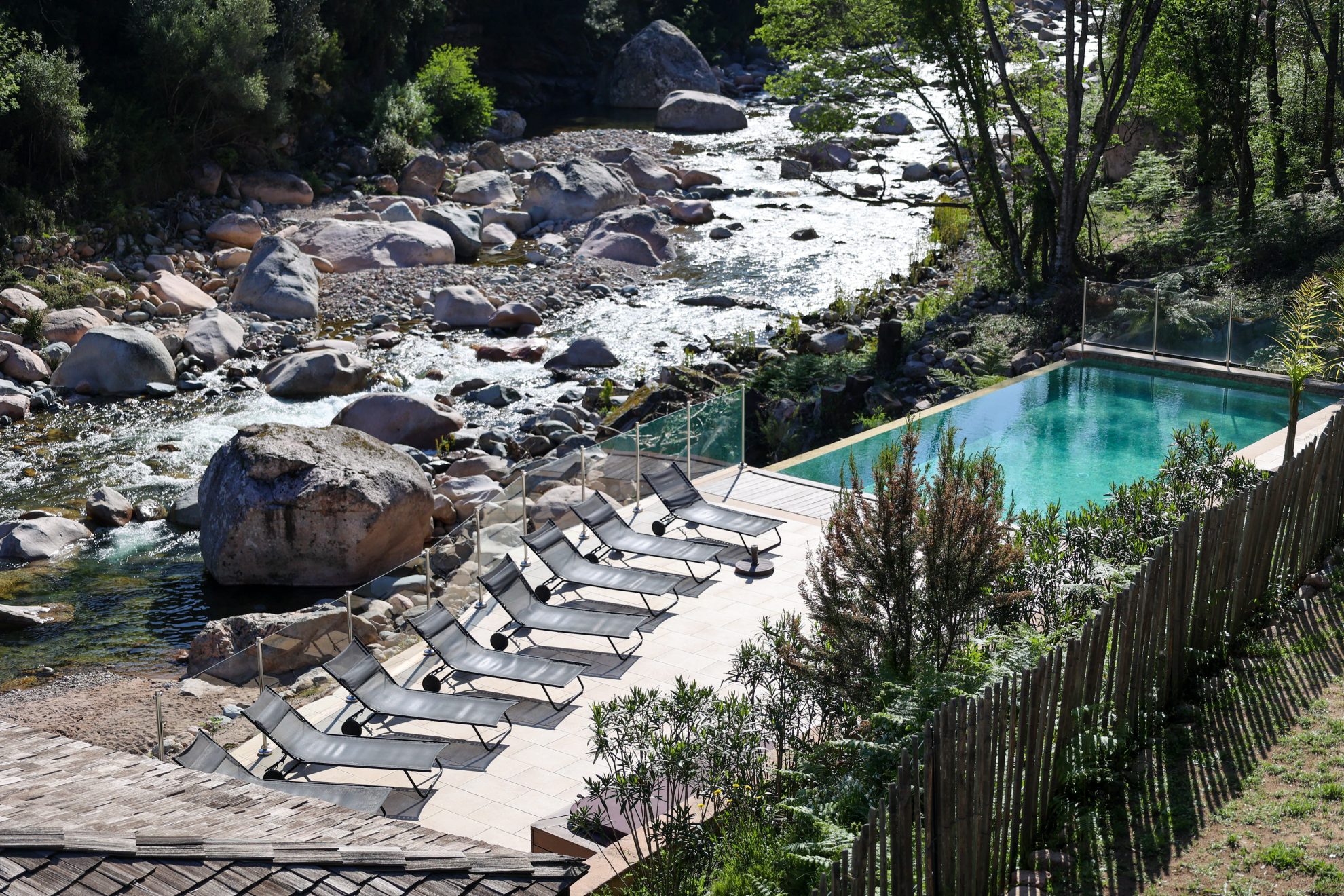 piscine extérieur casa del torrente ota corse