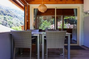 Chalet 4 personnes terrasse couverte résidence casa del torrente ota corse